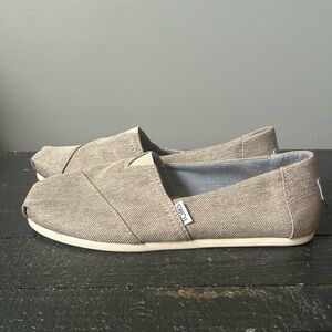 TOMS slip on shoes, brown, size 9, NWOT